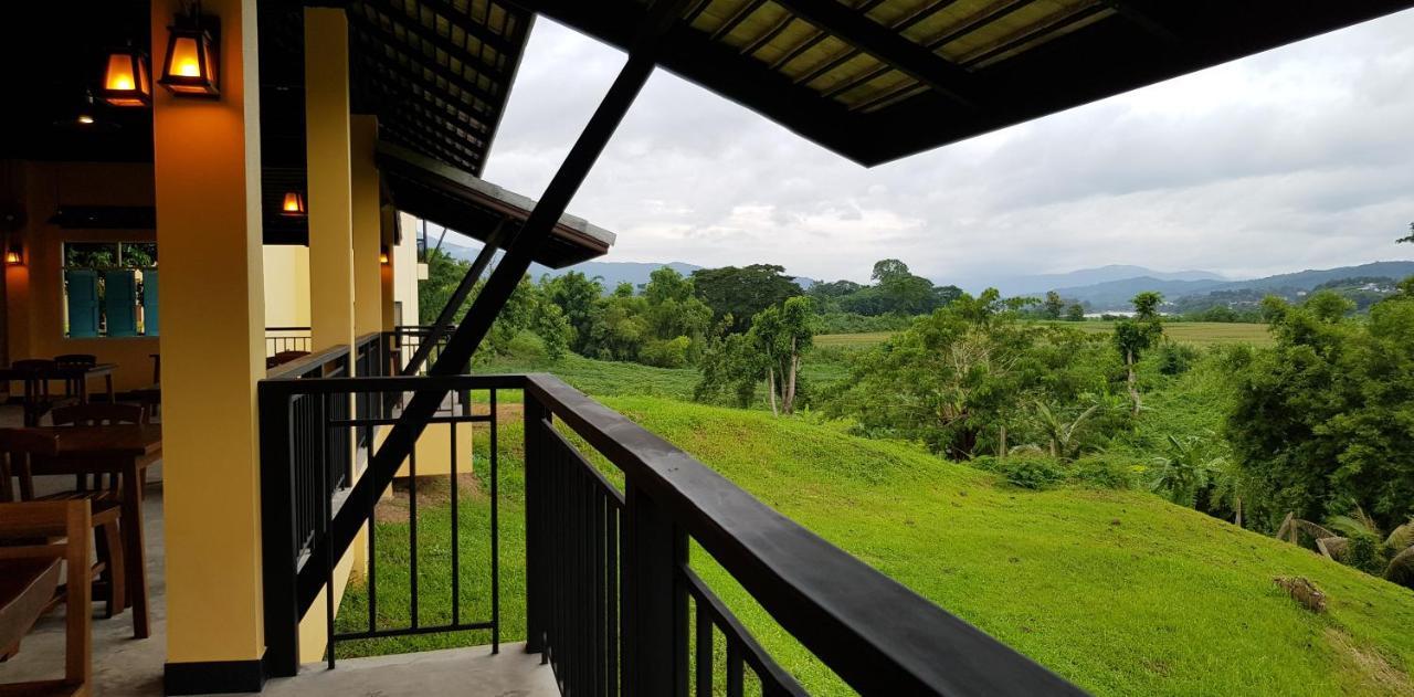 Baan Sakuna Hotel Чианг Кхонг Экстерьер фото